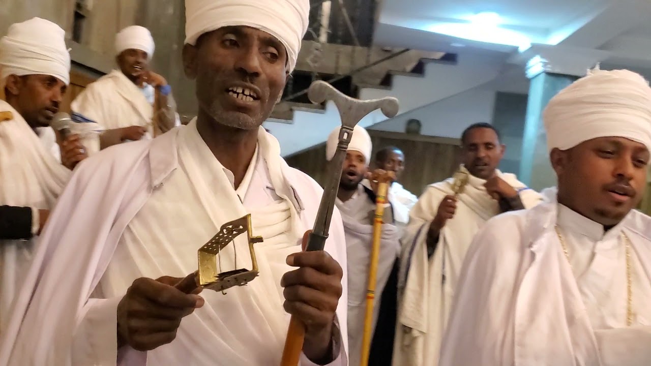 ርእይዎ ኖሎት ወረብ የልደት