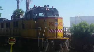 Union Pacific y2758 and 1007 in del amo