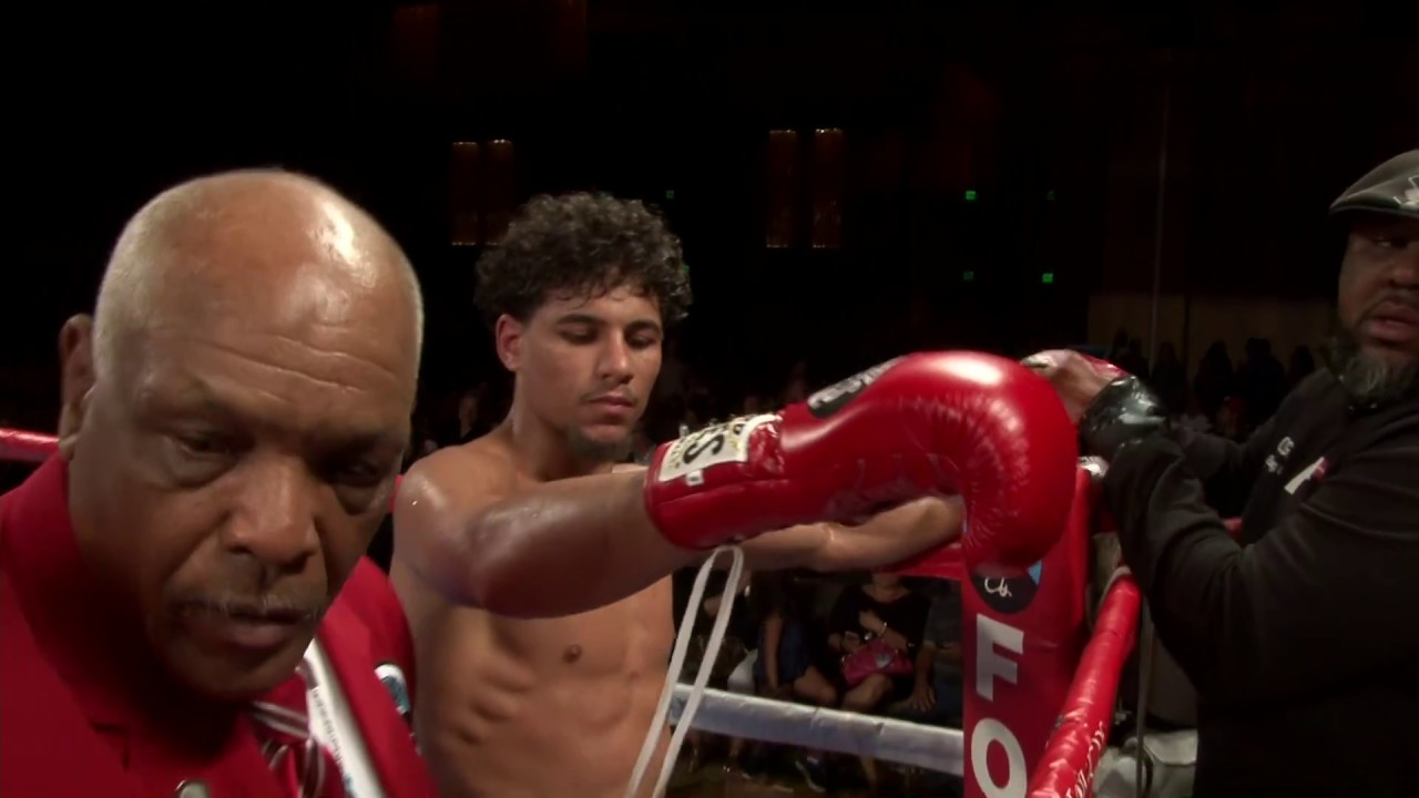 CES Boxing: Jamaine Ortiz vs Angel Figueroa - YouTube