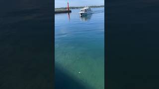 間崎島の定期便が到着#間崎島　#船が到着