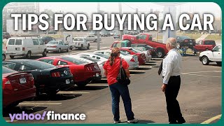 Buying a car? 'Be flexible' to save money, analyst says
