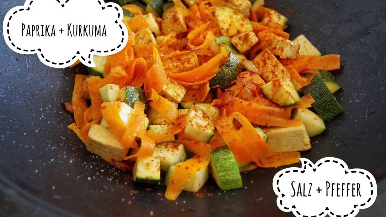 Vegane Gemüsepfanne mit Tofu - YouTube