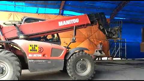 TRUCK LOADING BY MANITOU TELEHANDLER