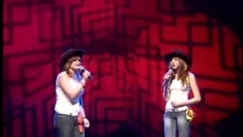 Divorce, Linda and Astri (14)