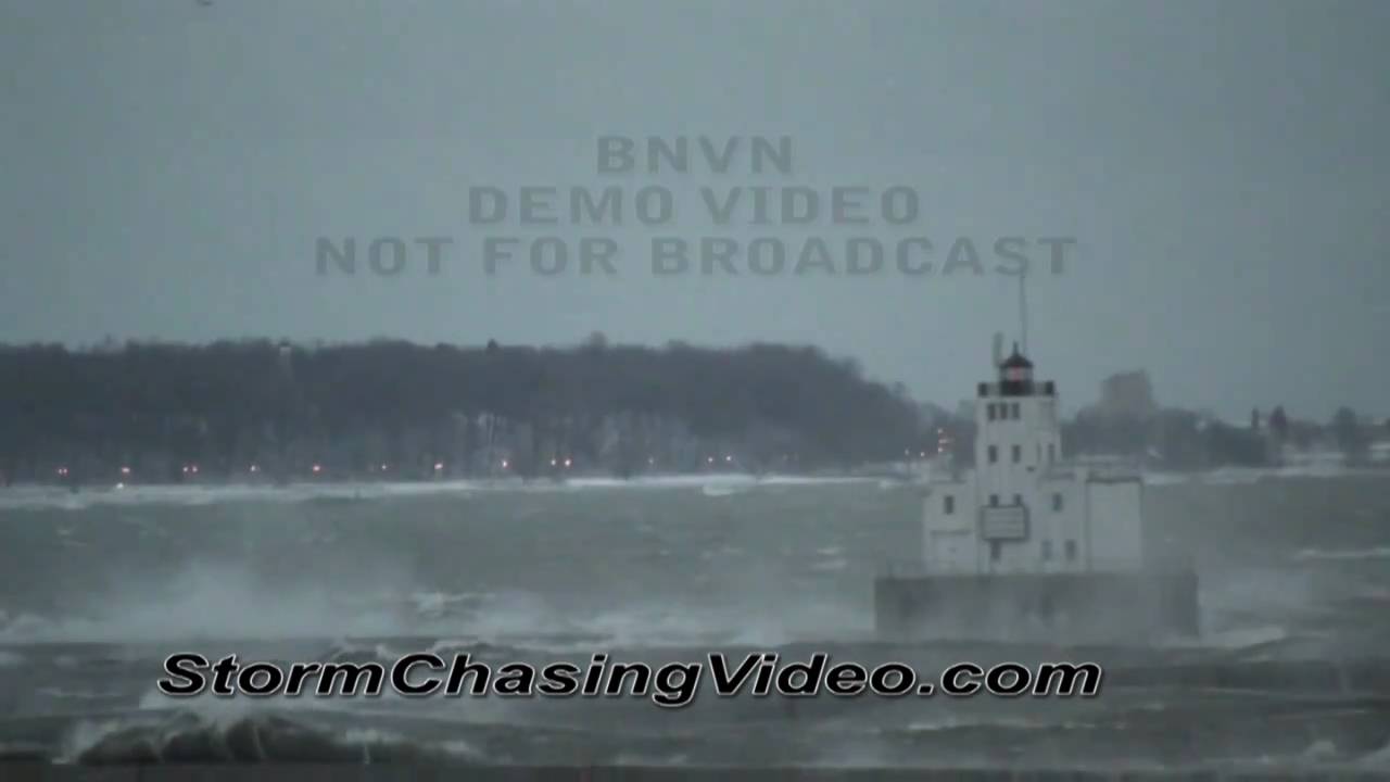 12/12/2010 Lake Michigan Huge Waves