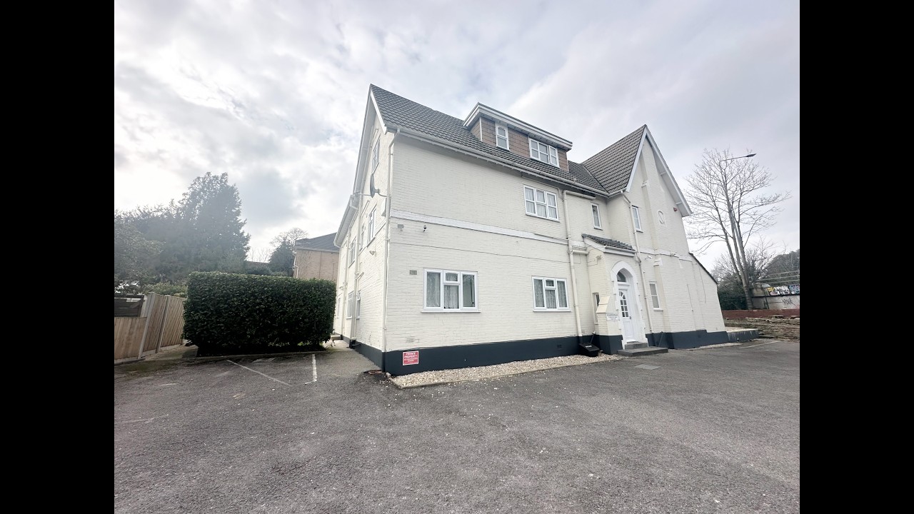 Crescent Road 1-Bedroom Flat Tour | £1,100 pcm | Bournemouth Lettings