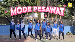 Senam irama “Mode Pesawat”‼️✈️⭐️ oleh kelompok 2 9E SMPN 34 Bandung angkatan 26!