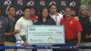 Punahou grad Manti Te’o donates $10K to Kahuku
