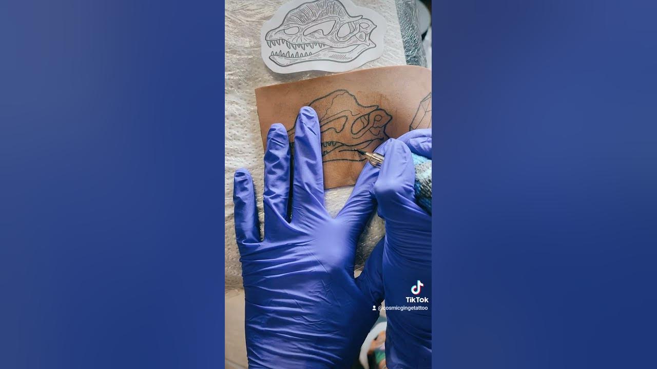 Watch me tattoo this dinosaur skull 🦖💀 #tattoolover #tattooartist #tattooart #apprentice #tiktok