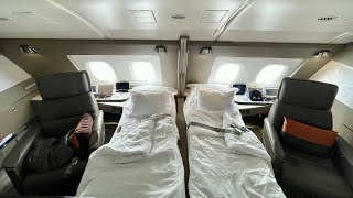 Singapore Airlines Flying Hotel Room || A380 First Class Suite Singapore - Hong Kong