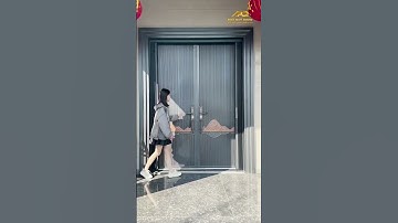 Cửa chính hiện đại mẫu 2 cánh đều thiết kế đơn giản, không có phào cột trang trí