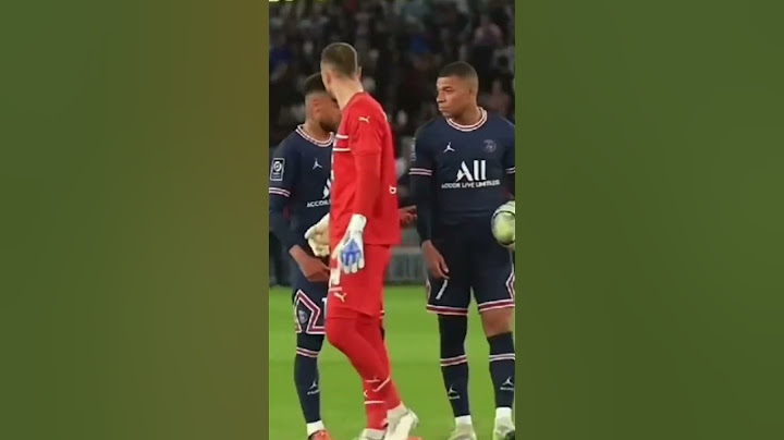 Mbappé stole Neymars Penalty🥵