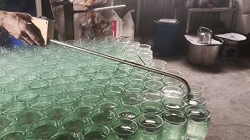 đổ nến cốc a18 bằng máy chiết rót định lượng