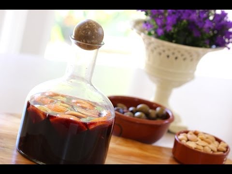 beth's-sangria-+-non-alcoholic-sangria-recipe-|-entertaining-with-beth