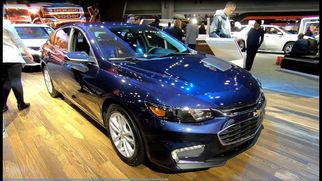 Chevrolet Malibu Lt Sedan Blue Velvet Colour Model 2018 Walkaround Interior