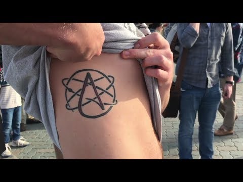 HARDCORE Atheist Challenges Ray Comfort on Morality