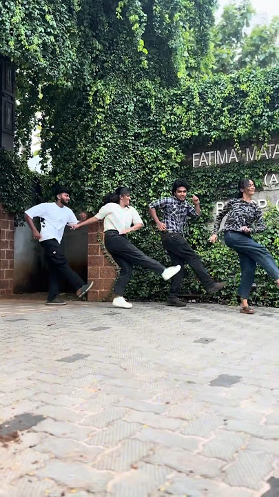 Dilliwaali Girlfriend 🥰#yehjawanihaidiwani #dilliwale #pritam #dance #youtubeshorts #deepikapadukone