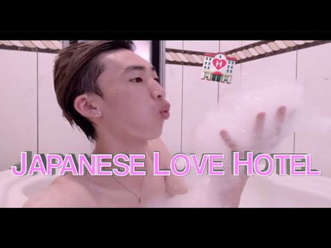 GOING TO JAPANESE "LOVE HOTEL" ALONE