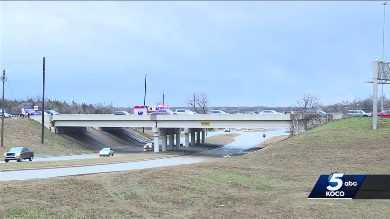 Multi-vehicle crash causes traffic backup on SB I-35 in north Oklahoma ...