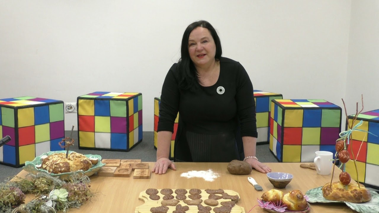 Perníčky tlačené do dřevěné formy