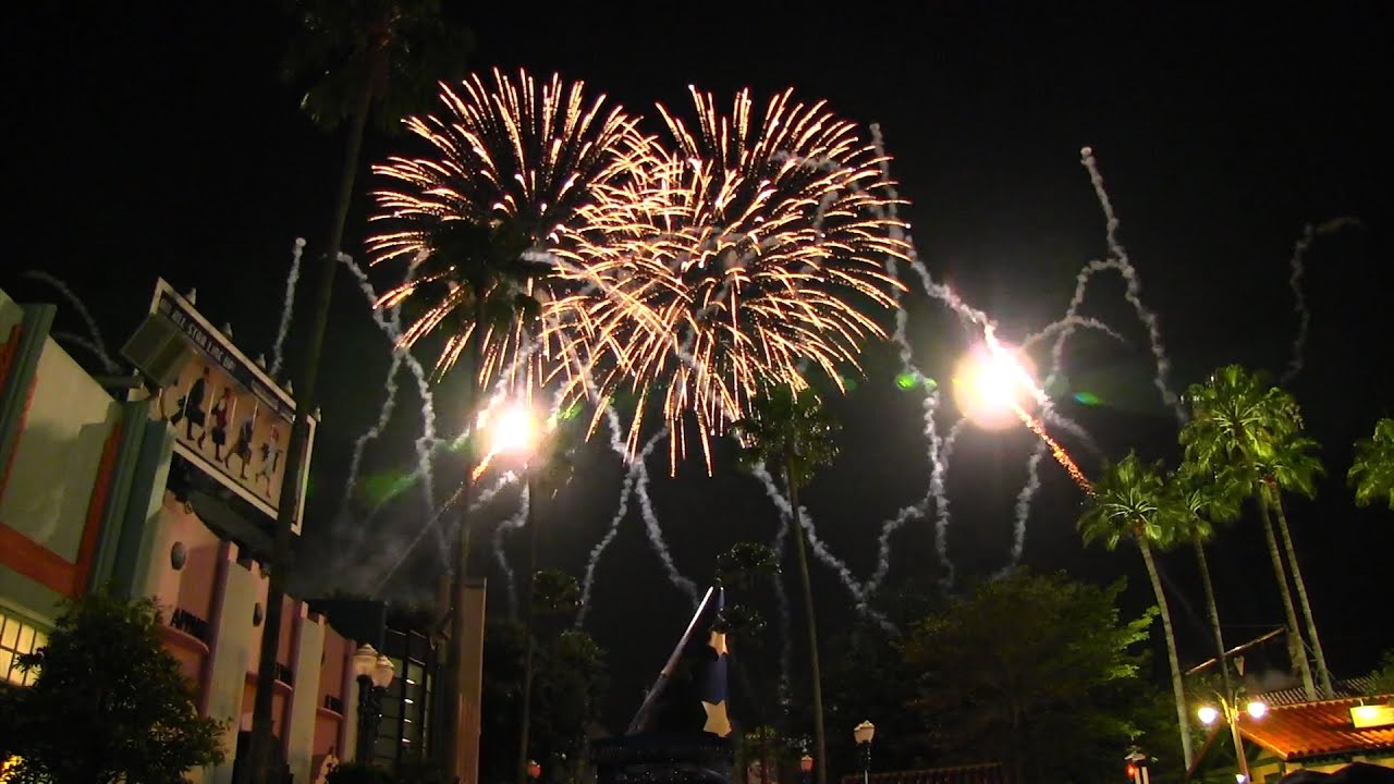 Disney's Hollywood Studios 25th Anniversary Fireworks - YouTube