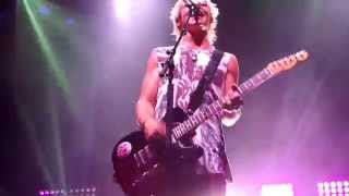 R5 Performing Stay With Me