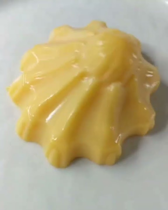 A yellow jelly, known as jaunemange! #gelatine #jelly #jello #forkit #jellicious #wibblewobble