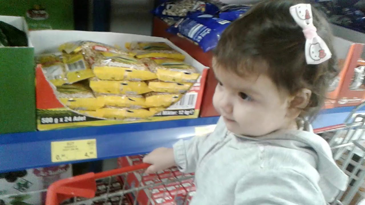 Aybüke bebek market alisverisinde YouTube