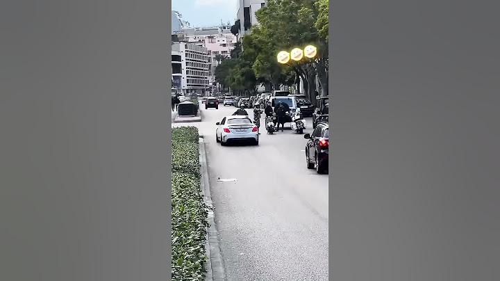 Mercedes vs Police 🚨☠️ #cars #mercedes #police #tune #jdm #fyp
