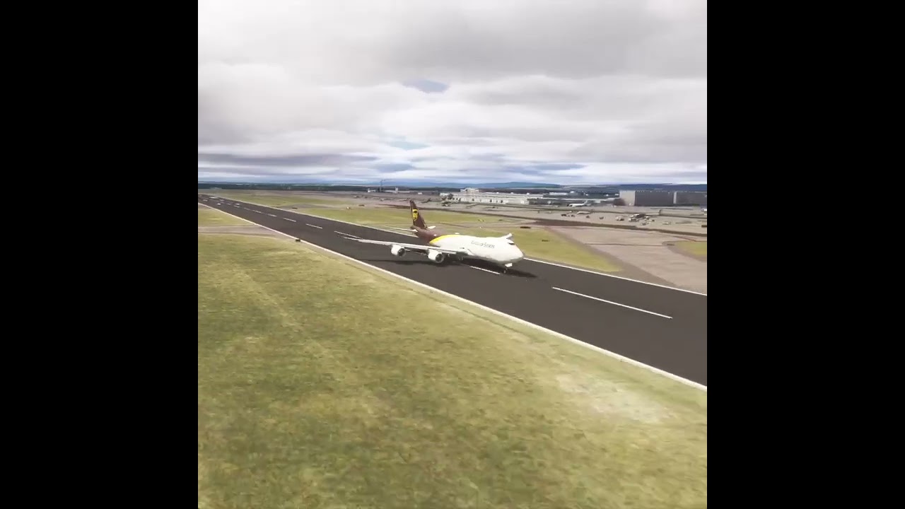 Worst vs Best: Flight Simulator landing edition ✈️ #aviation #flightsim #shorts