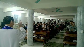 Cha Giám Tỉnh Dòng Chúa Cứu Thế Việt Nam Giuse Nguyễn Ngọc Bích ban phép lành, kết thúc kỳ tĩnh tâm