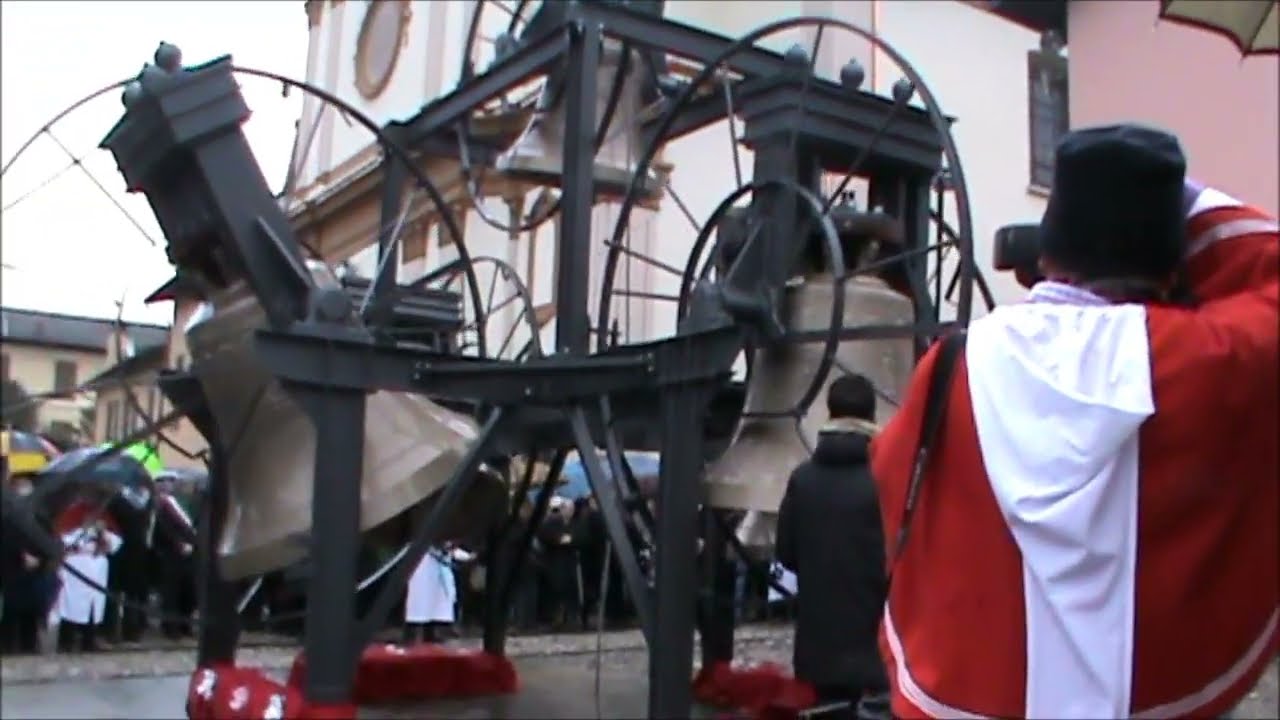 Le campane di San Giovanni a Bellagio (CO)