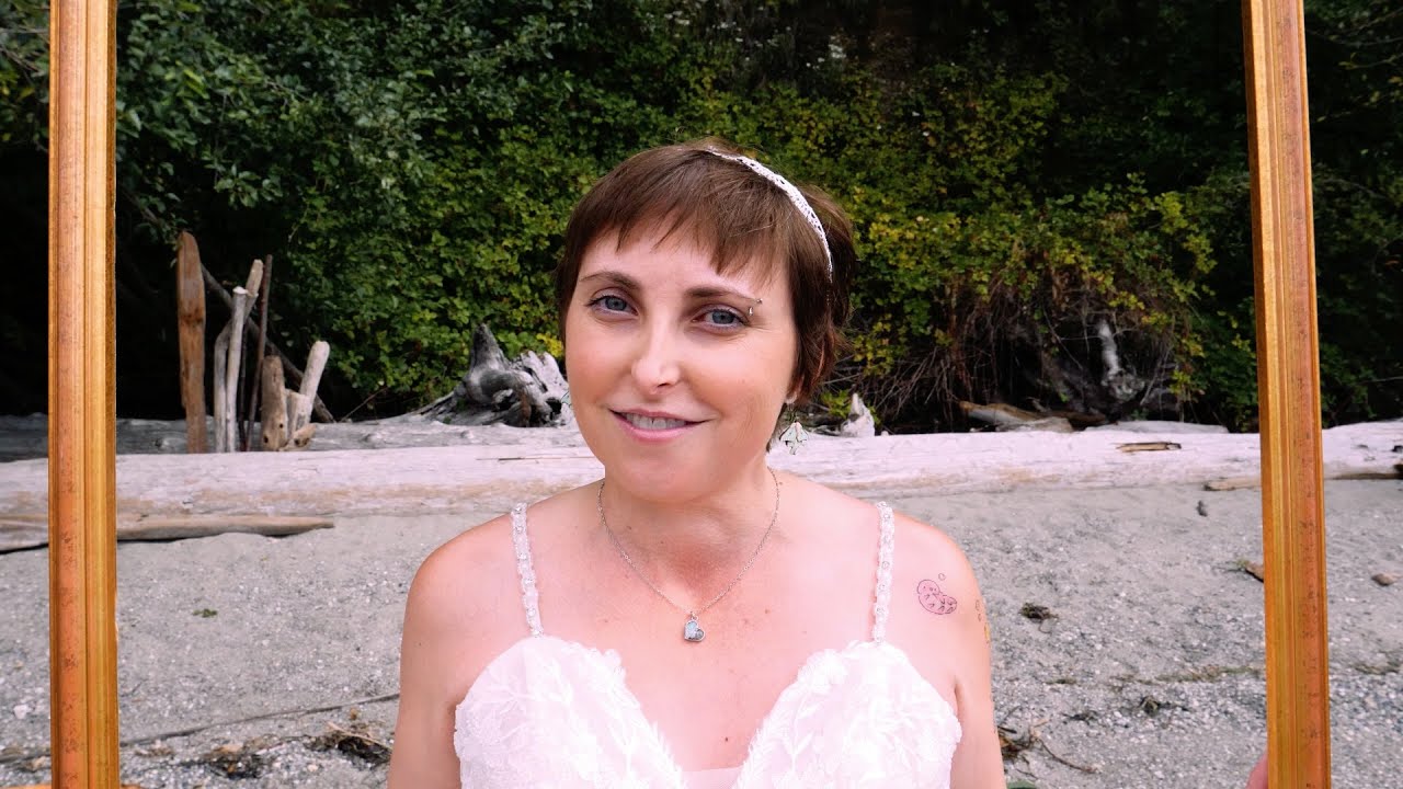 Katie Wright - Glitter (Official Music Video)