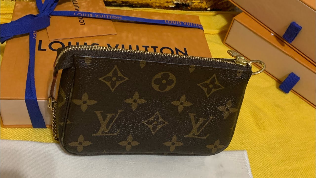 Louis Vuitton | Mini Pochette accessoires in Monogram | unboxing ???? - YouTube