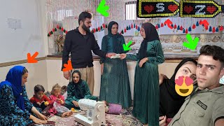 The gift that Sohrab gave to Zeinab in prison.😍🎁And Mr. Kamran's help to Zeinab🤔🙏