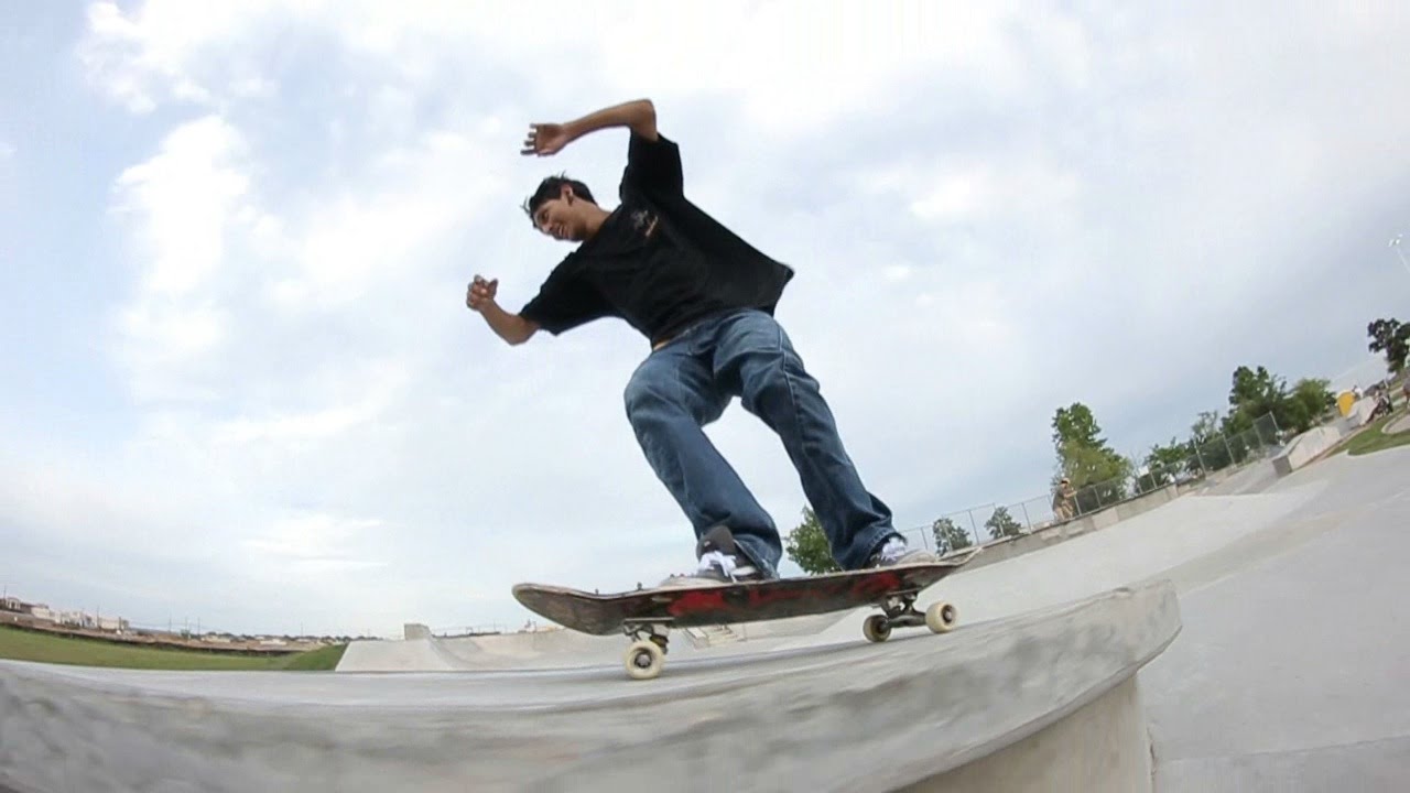 60 MINUTES IN THE PARK - HOLLYWOOD MARTINEZ - LEAGUE CITY SKATEPARK ...