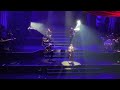 郷ひろみさんの「愛してる」という曲のLIVE画像です。2022年4月24日中野サンプラザホールにて
