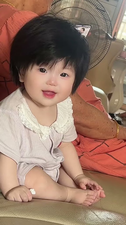 She smiled as soon as she saw her mom