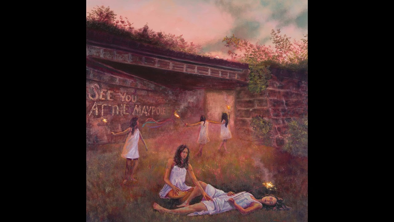 Смотреть «Half Waif - Dust» на YouTube Смотреть «Half Waif - Dust» на YouTube