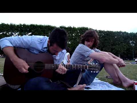 Jay Nash playing Sweet Talking Liar in Champ de Mars