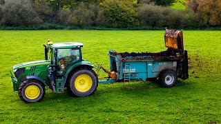 MUCK SPREADING IN THE 6155R!