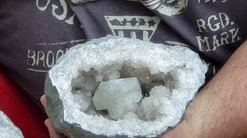 Geode cracking with cast iron pipe cutter finds a large calcite