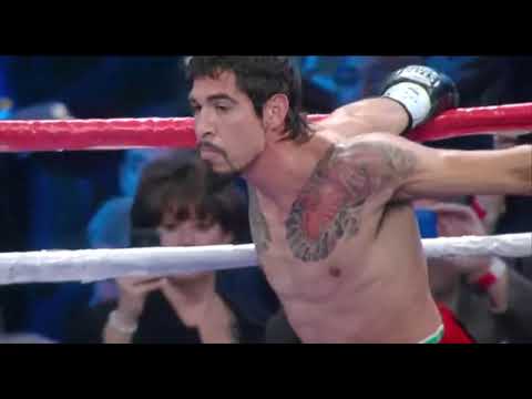 Video: Antonio Margarito netto waarde: Wiki, Getroud, Familie, Trou, Salaris, Broers en susters