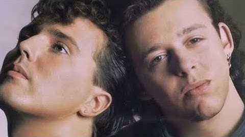 Tears for Fears - The Kenny Everett Show 1985 - Rule the World 🌎 