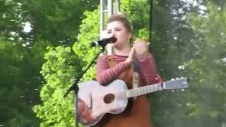 Maddie Poppe Live - Keep On Moving On - 5-9-19