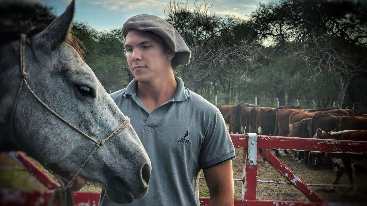 Abandono su CARRERA || no Podia ESPERAR para ser FELIZ volvio al CAMPO donde NACIO