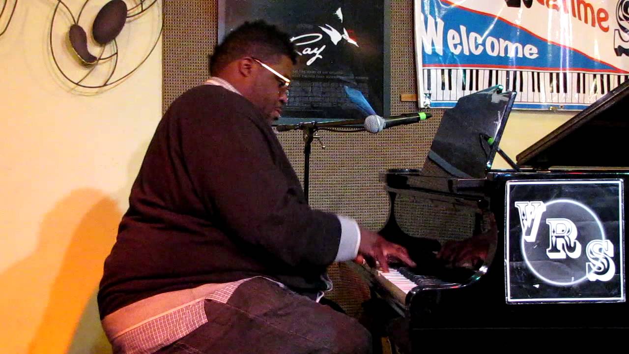 Charles Jones plays gospel piano at the Valley Ragtime Stomp January 2013 -  YouTube