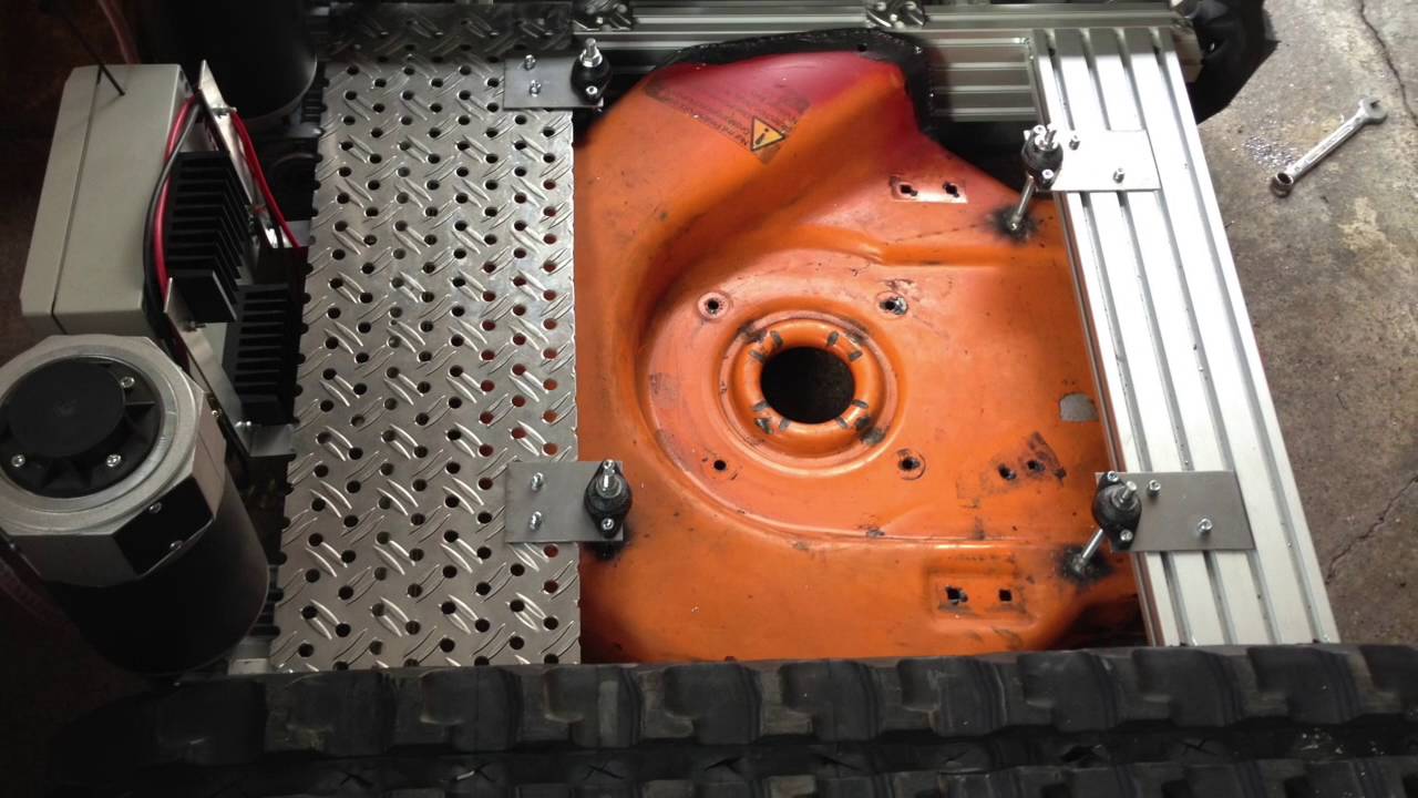 Ferngesteuerter Rasenmäher mit Kettenfahrwerk Die Entstehung YouTube