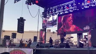 Ana Barbara & Paquita la del Barrio - El Consejo