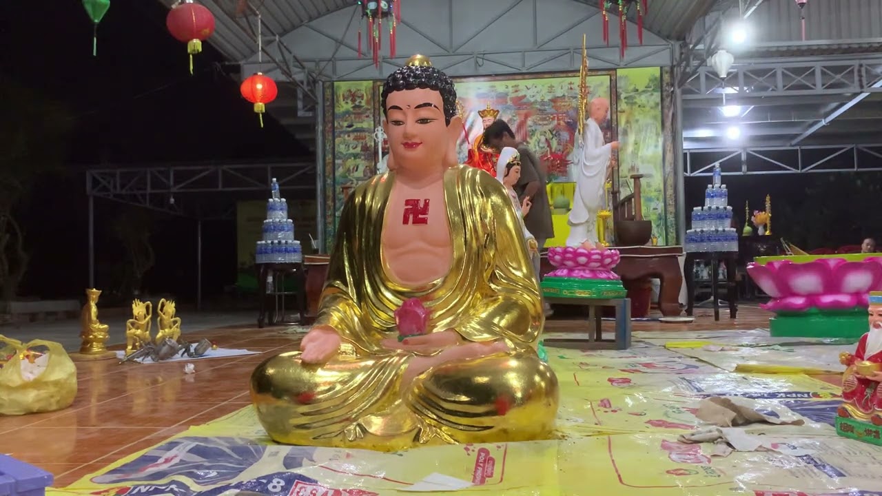 Ace đoàn đấp y công quả Lien Hoa đã hoàng thành xin cảm ơn chùa Huệ Quang Củ Chi Nam mô a di đà phật